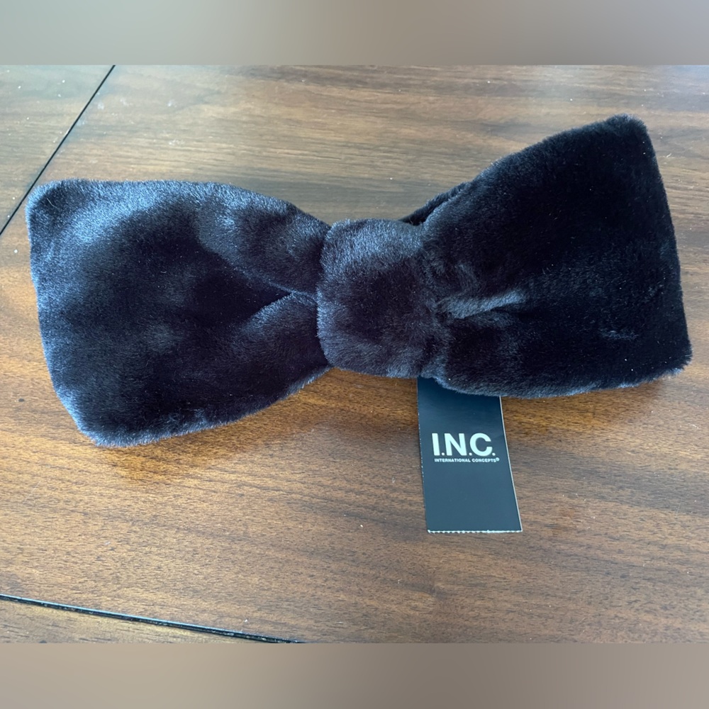 INC International Concepts Women’s Black Faux Fur Earmuff/Headband
